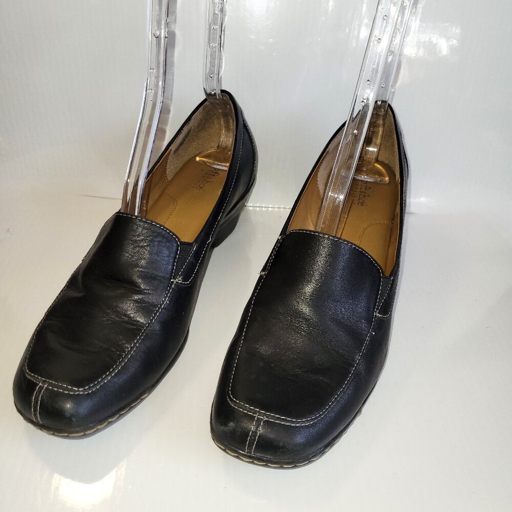 Softshoe by Medicis Adrian Women's Black Leather Comfort Heeled Loafer Size 11M